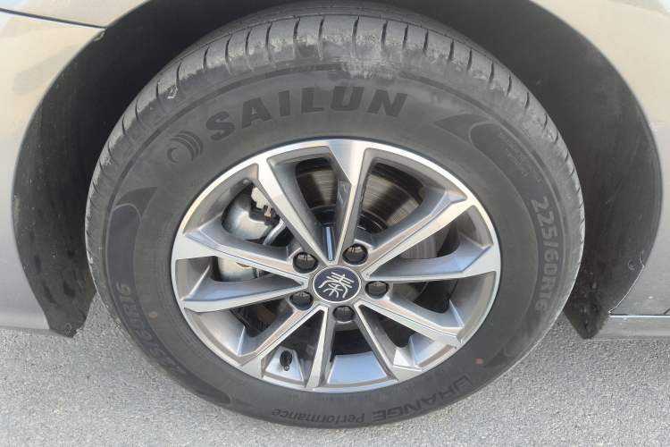 Used BYD Qin PLUS 2024 HONOR Edition DM-i 55KM Leading Model