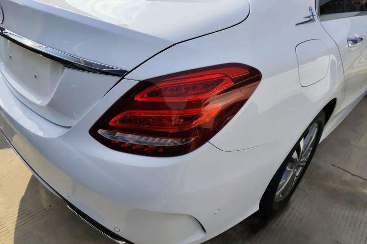 Used Mercedes-Benz C-Class 2017 Facelift C 200 L Sport Edition
