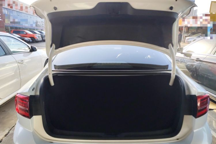 Used Volkswagen Lamando 2019 230TSI DSG Fashion Edition China VI