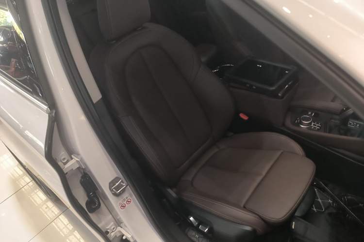 Used BMW X1 2022 sDrive25Li Leading Model
