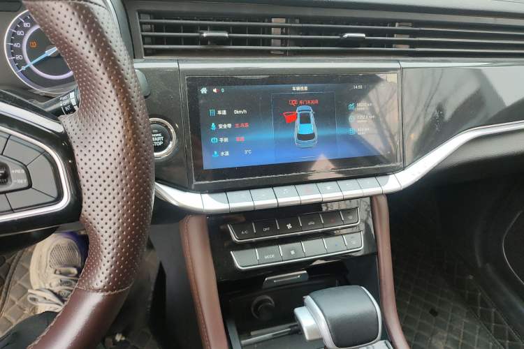 Used Sinotruk VGV U70 2020 1.5T Automatic Smart Luxury 7-Seater
