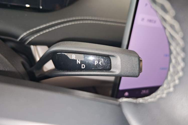 Used  SU7 2024 Rear-Drive Long-Range Intelligent Driving Version
