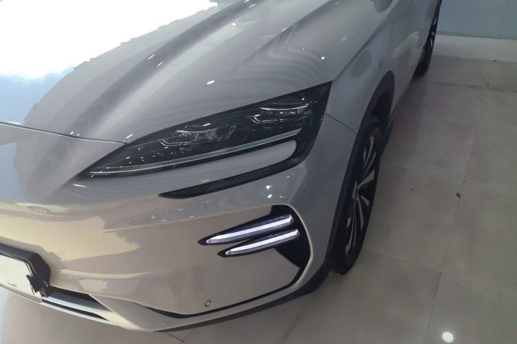 Used BYD Song PLUS New Energy 2024 Honor Edition EV 520km Luxury Model