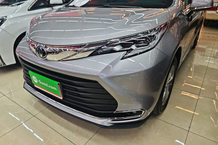 Used Toyota Sienna 2024 2.5L Hybrid Comfort Edition