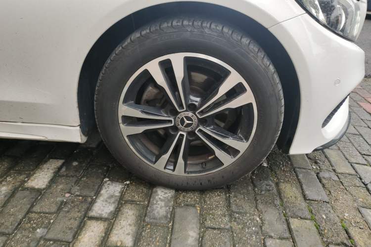 Used Mercedes-Benz C-Class 2017 Restyled C 200 Sport Edition
