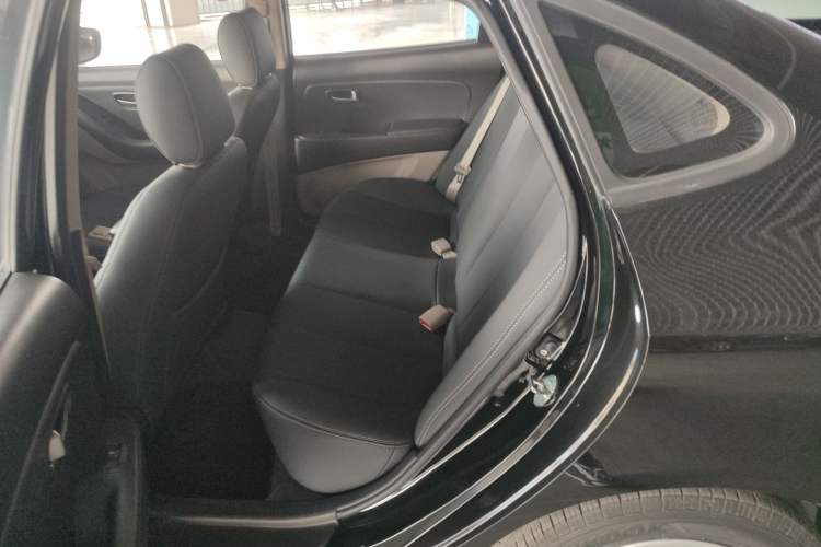 Used Hyundai Celesta 2015 1.6L Automatic Comfort Model