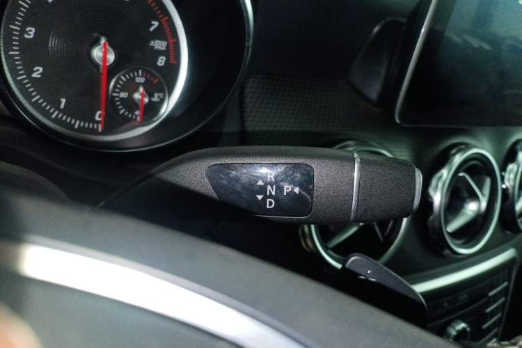 Used Mercedes-Benz GLA 2017 GLA 220 4MATIC Fashion Model
