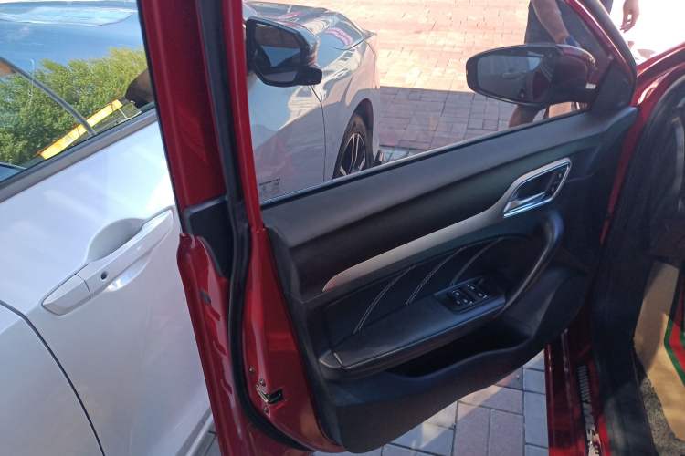 Used MG 6 New Energy 2018 45T E-DRIVE Intelligent Drive Hybrid PILOT Super Internet Edition
