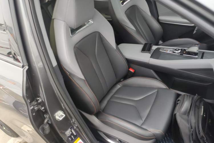 Used Changan CS75 PLUS 2022 2nd Generation 1.5T Automatic Prestige Version
