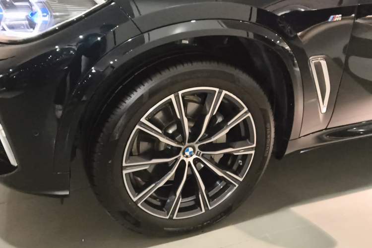 Used BMW X5 2022 Restyled xDrive 30Li Luxury Version M Sport Package