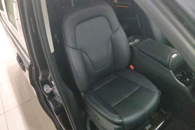 Used Mercedes-Benz V-Class 2020 V 260 Prestige Edition
