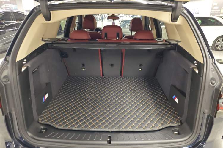 Used BMW iX3 2022 Updated Leading Version
