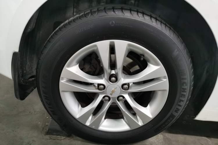 Used Chevrolet Cruze 2015 1.5L Classic SE AT
