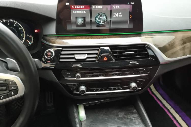 Used BMW 5 Series 2018 530Li Leading Model M Sport Package
