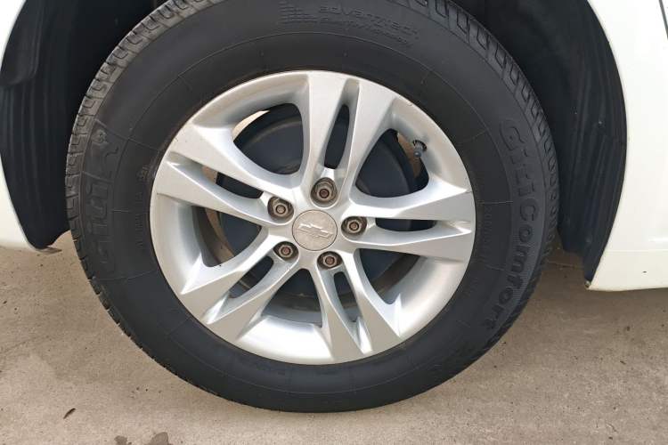 Used Chevrolet Cruze 2015 1.5L Classic SL MT