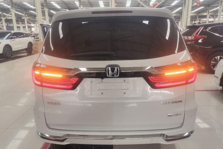 Used Honda Elysion 2024 2.0L eHEV Luxury Edition
