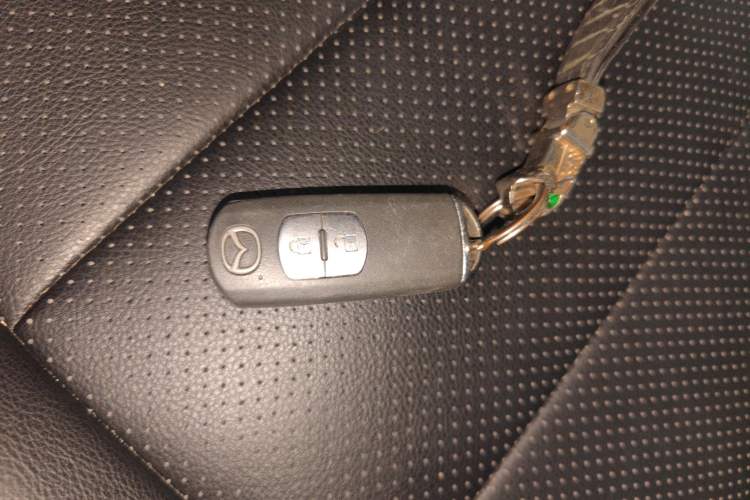 Used Mazda CX-5 2015 2.0L Automatic Two-Wheel Drive Urban Version
