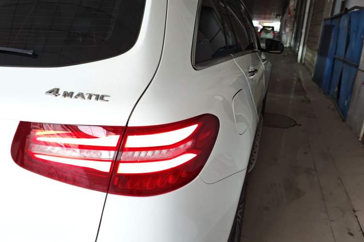 Used Mercedes-Benz GLC 2016 GLC 260 4MATIC Dynamic Edition
