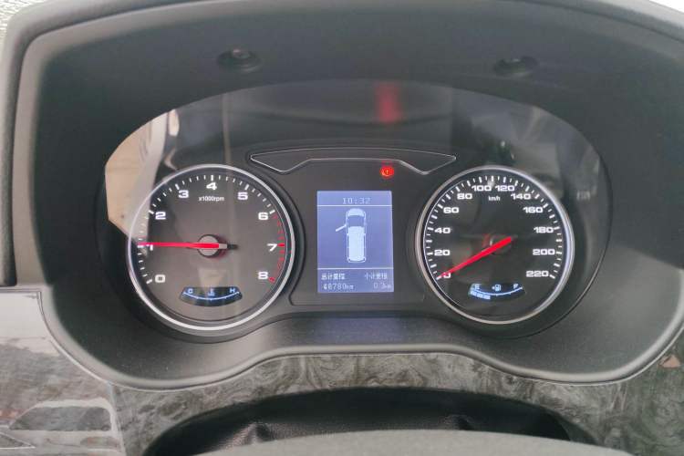 Used  M4 2016 2.0L Manual Luxury Smart Version