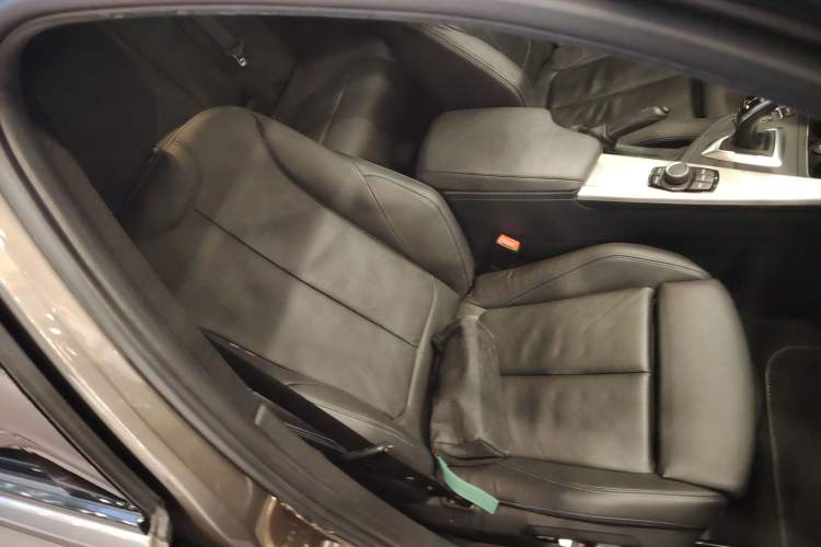 Used BMW 3 Series 2018 320i M Sport Package