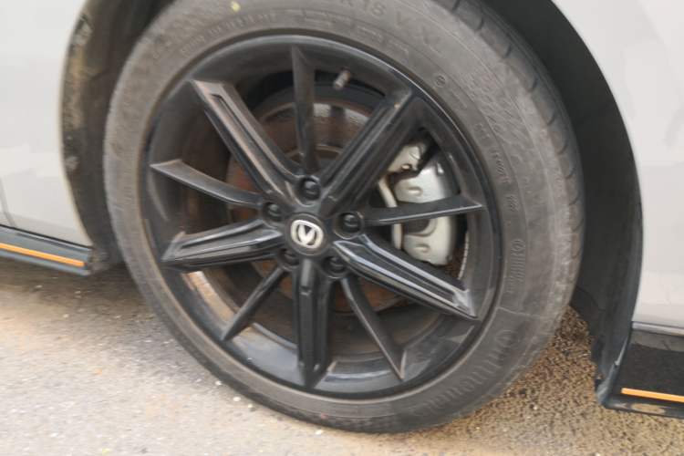 Used Changan UNI-V 2022 2.0T Leading-Speed Edition
