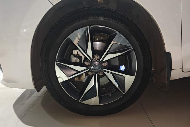 Used GAC Trumpchi M6 2021 270T DCT Elite Edition (7-seater)