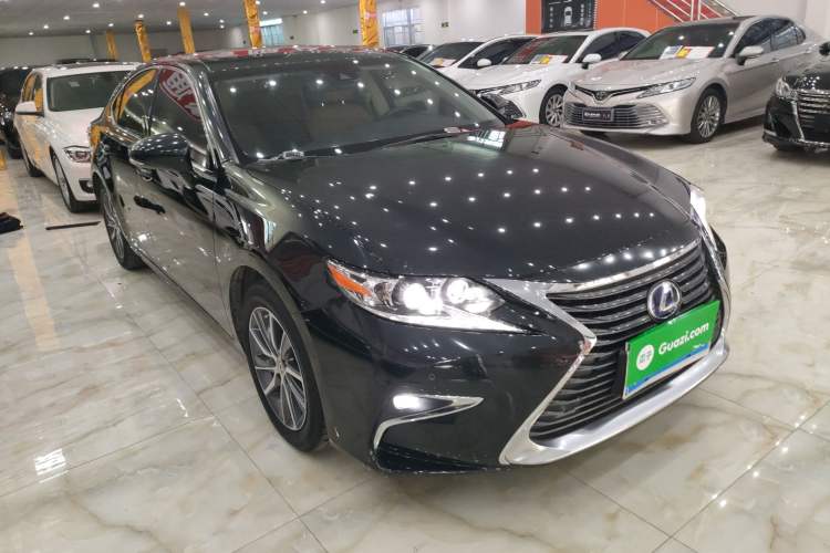 Used Lexus ES 2015 300h Luxury Edition