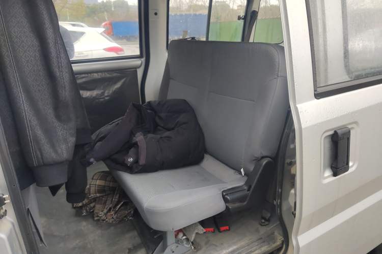 Used Wuling Rongguang 2021 1.5L Extended Standard Version with Air Conditioning – L3C