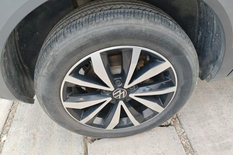 Used Volkswagen T-ROC 2024 280TSI DSG Two-Wheel-Drive Time Edition
