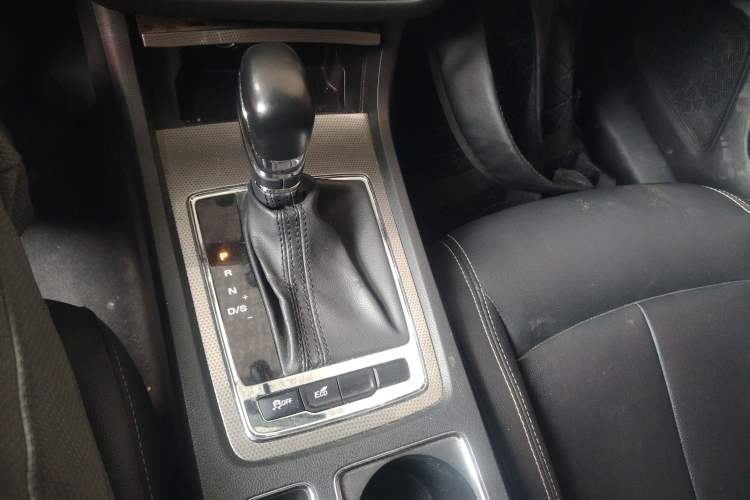 Used Roewe i6 2018 20T Automatic Internet Smart Edition