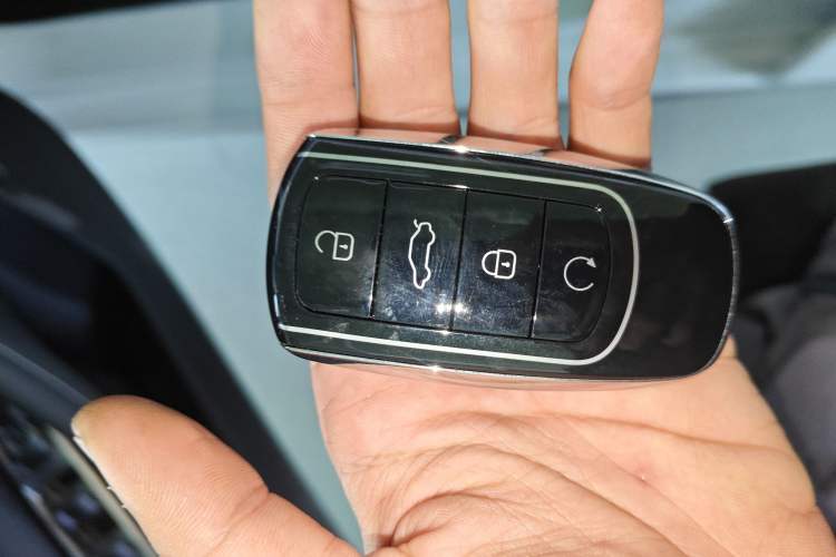 Used Chery Fengyun A8 2024 127 ZHU FENG Version
