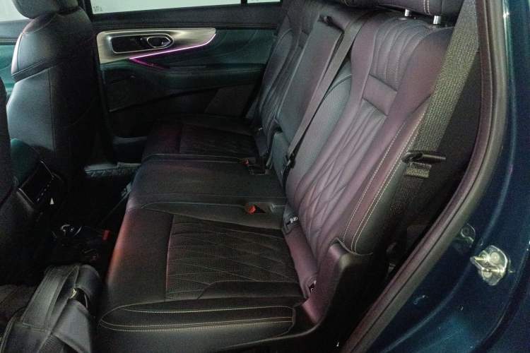 Used GAC Trumpchi GS8 2022 Linghang Series 2.0 TGDI Two-Wheel-Drive Luxury Smart Connectivity Version (7 Seats)
