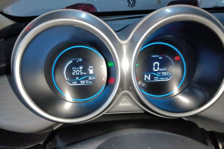 Used ORA Black Cat 2022 Updated Version 301 km Cute Pet Edition Lithium Iron Phosphate