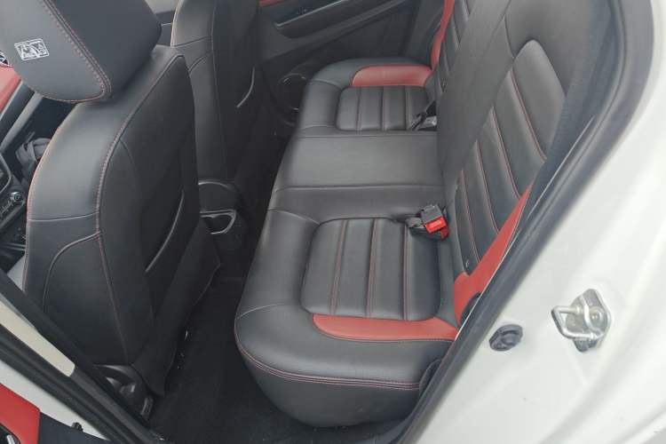 Used Haval H1 2016 Blue Label 1.5L AMT Luxury Model
