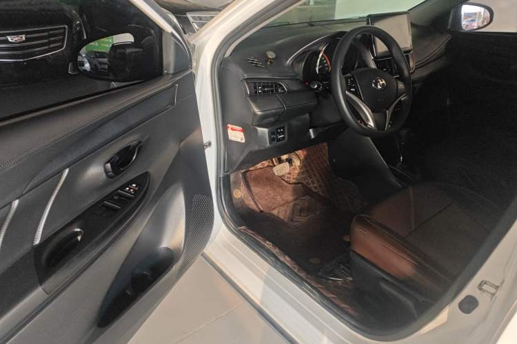 Used Toyota YARiS L 2022 X-Trail 1.5L CVT Leading PLUS Edition
