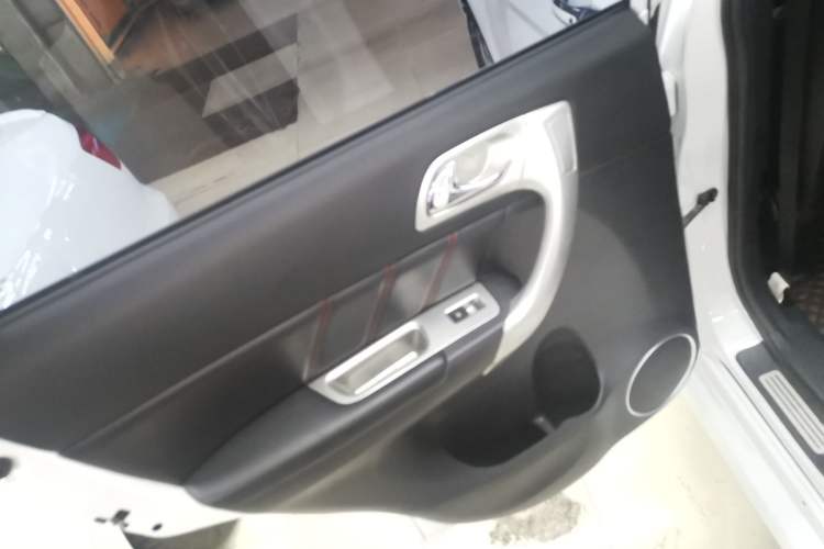 Used Haval H6 2016 Upgraded Model 1.5T Automatic Two-Wheel Drive Elite Version
