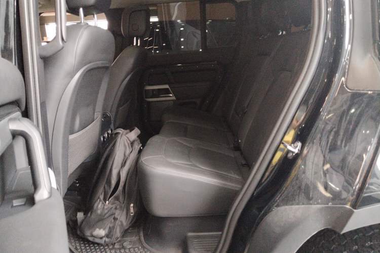 Used Land Rover Defender 2023 Facelift 110 3.0T P400 Dark Edition
