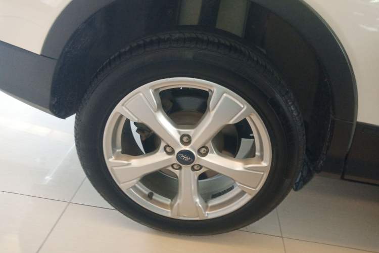 Used Ford Kuga 2017 EcoBoost 180 Two-Wheel-Drive Elite Trim