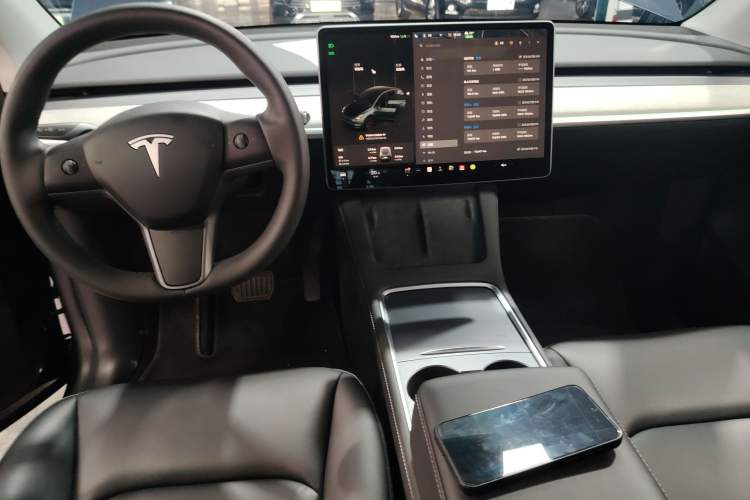 Used Tesla Model Y 2023 Rear-Wheel-Drive Version