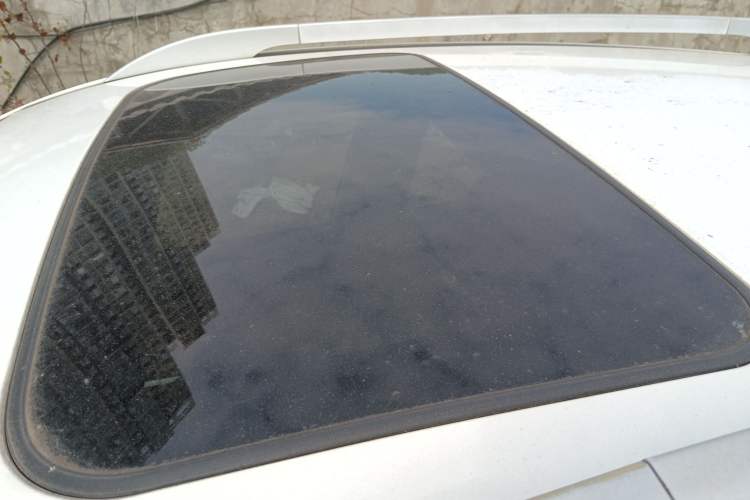 Used  Refine S3 2014 1.5L Manual Luxury Smart Model
