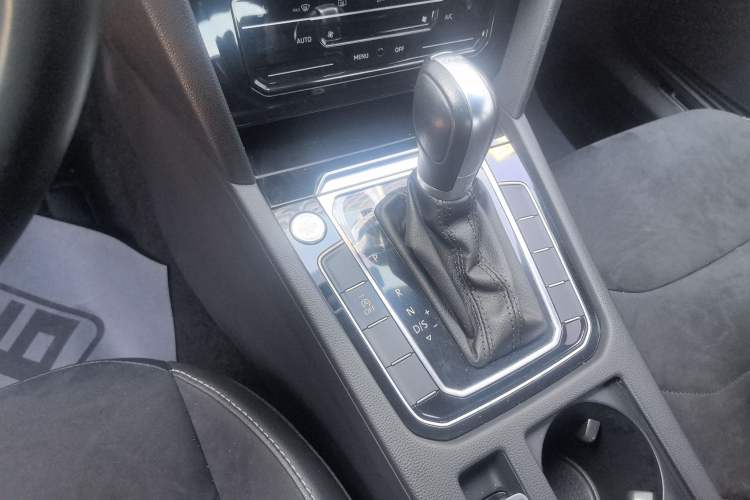 Used Volkswagen FAW-Volkswagen CC 2020 330TSI Huayan Edition China VI Standard
