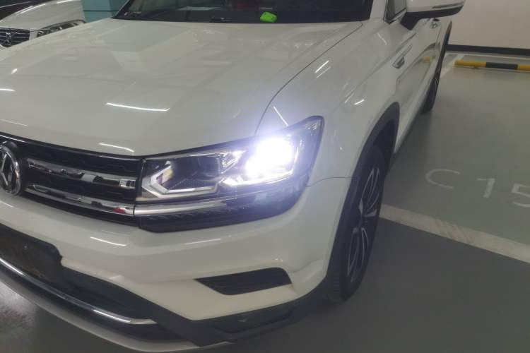 Used Volkswagen Tharu 2019 330TSI Four-Wheel Drive Luxury Edition China VI Standard
