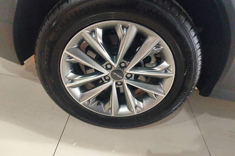 Used JETOUR X70 2025 1.5T DCT Overdrive PRO 5-Seater
