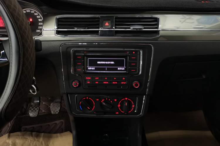 Used Volkswagen Santana 2019 1.5L Manual Comfort Version China VI
