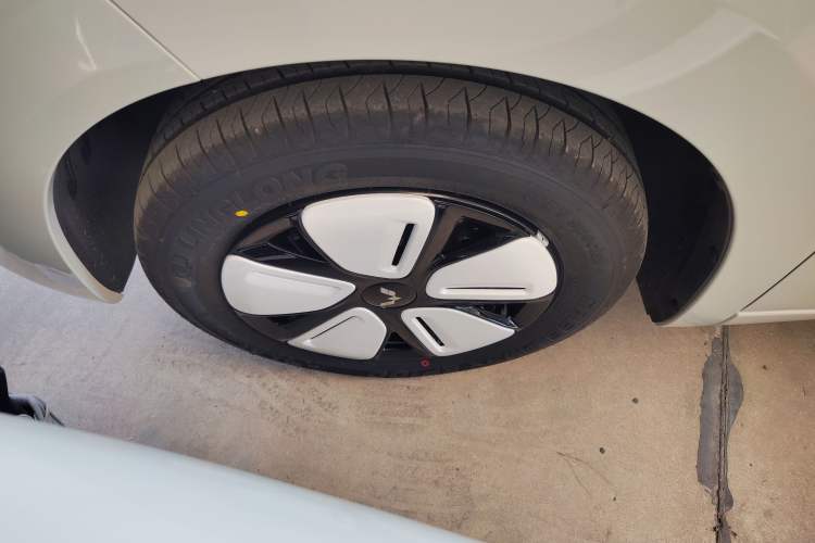 Used Wuling Hongguang MINIEV 2025 Four-Door Version Advanced Edition
