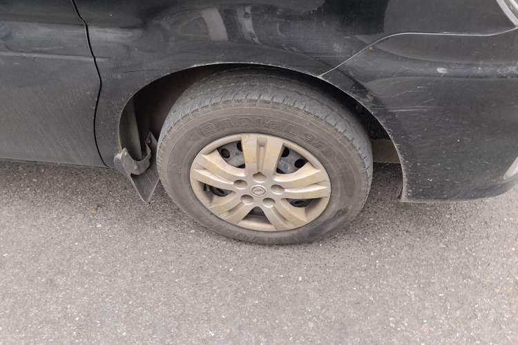 Used FORTHING Lingzhi 2018 M5L 1.6L 9-Seater Comfort Model