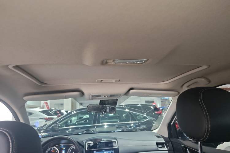 Used Nissan Tiida 2019 1.6L CVT Smart Drive Version China VI Standard
