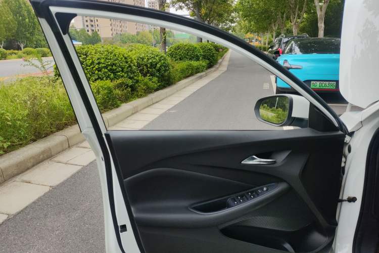 Used Buick Verano 2023 Pro Le Yi Edition
