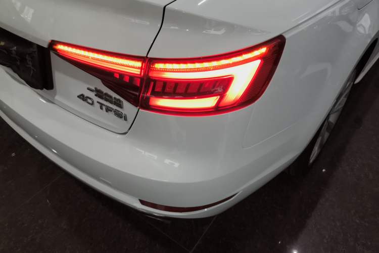 Used Audi A4L 2017 40 TFSI Style Edition
