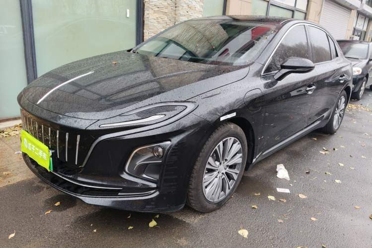 Used Hongqi E-QM5 2024 610 km PLUS
